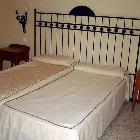 Nardos Hotel 4*